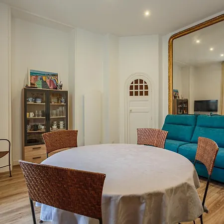 Apartment Refait A Neuf En Centre Biarritz